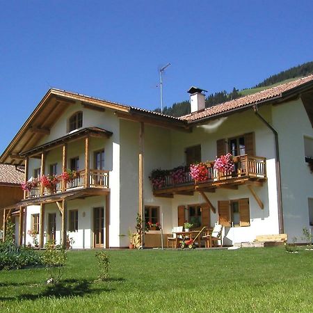 Stifterhof Villa Niederdorf Exteriör bild